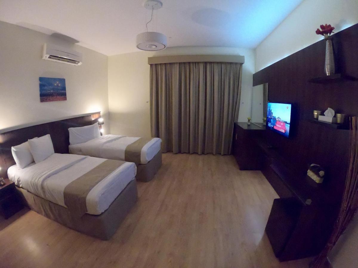 Weekend Hotel & Apartments Mascate Exterior foto