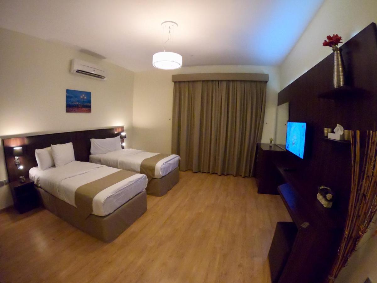 Weekend Hotel & Apartments Mascate Exterior foto
