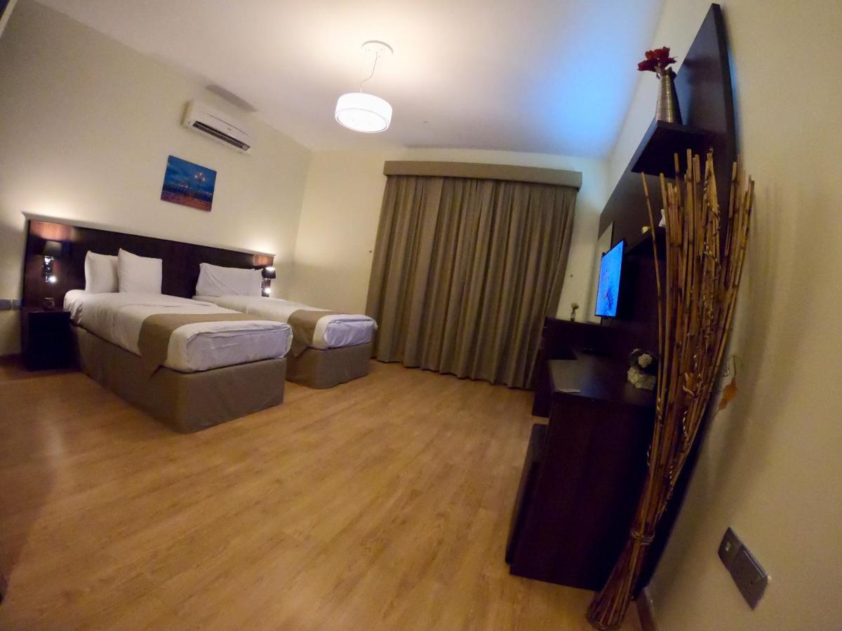 Weekend Hotel & Apartments Mascate Exterior foto