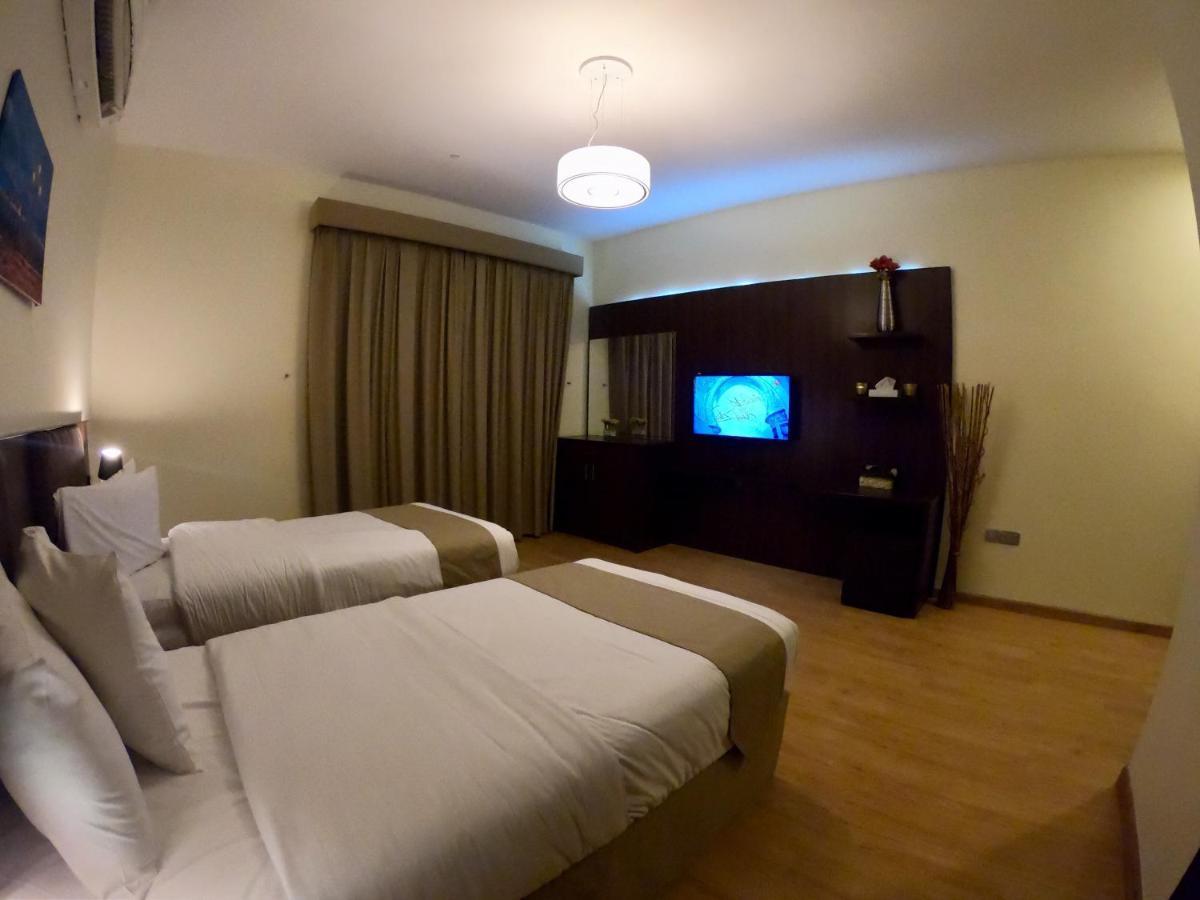 Weekend Hotel & Apartments Mascate Exterior foto
