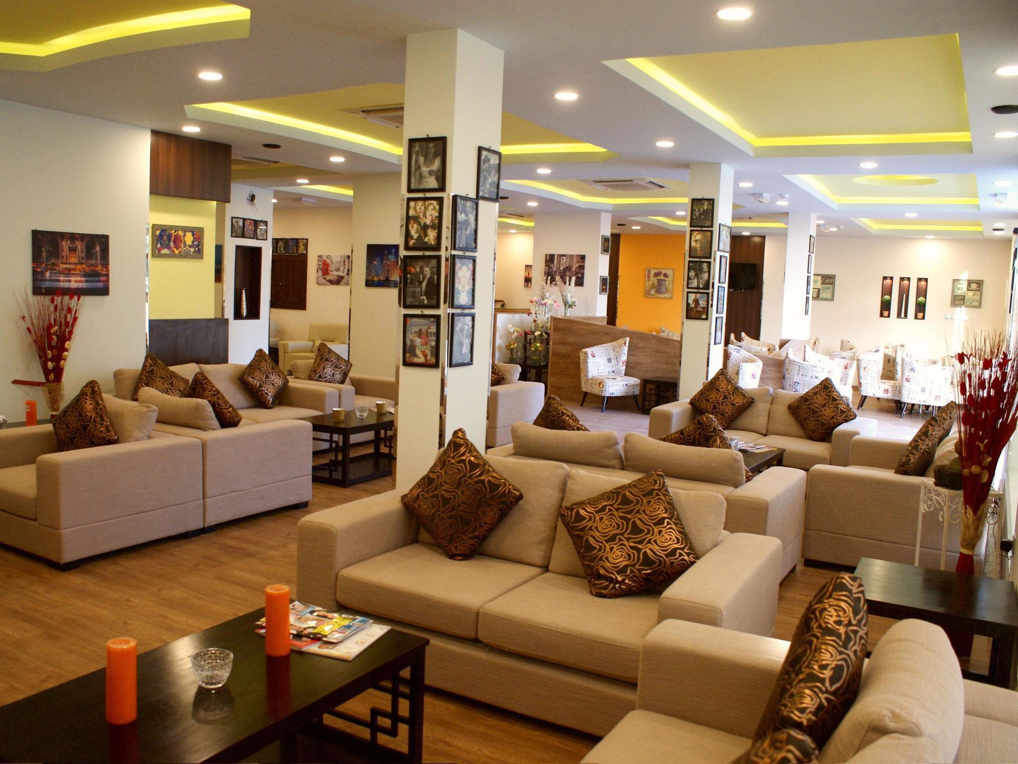 Weekend Hotel & Apartments Mascate Exterior foto