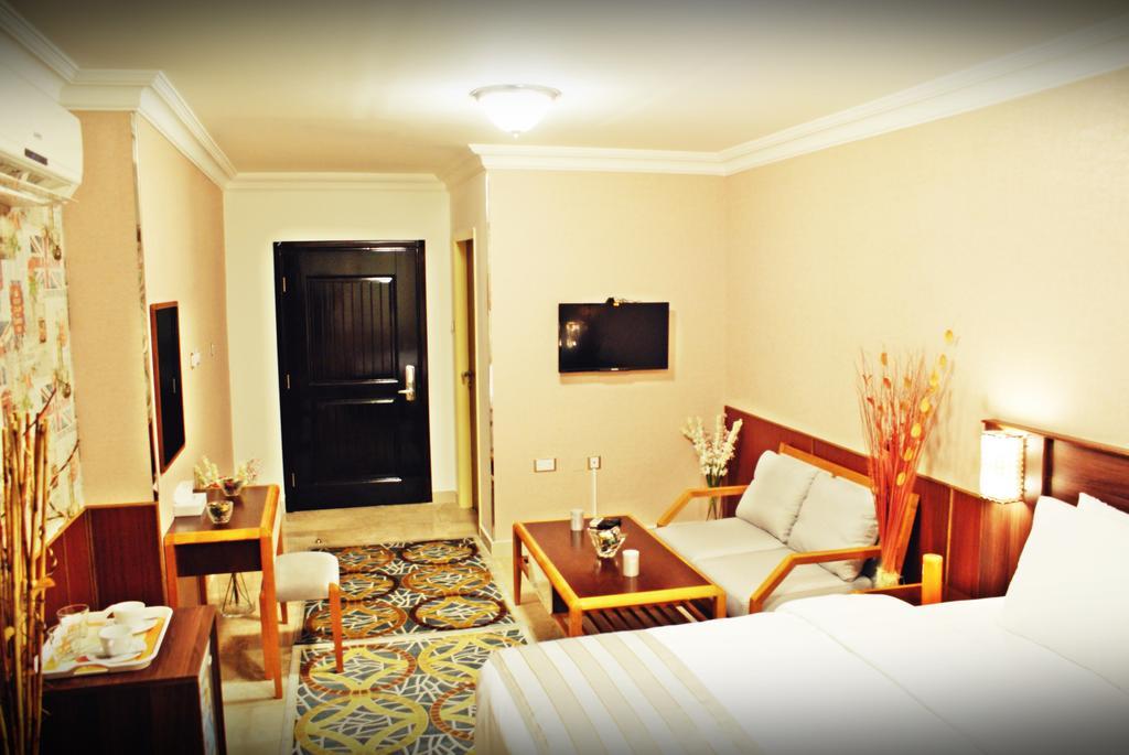 Weekend Hotel & Apartments Mascate Exterior foto