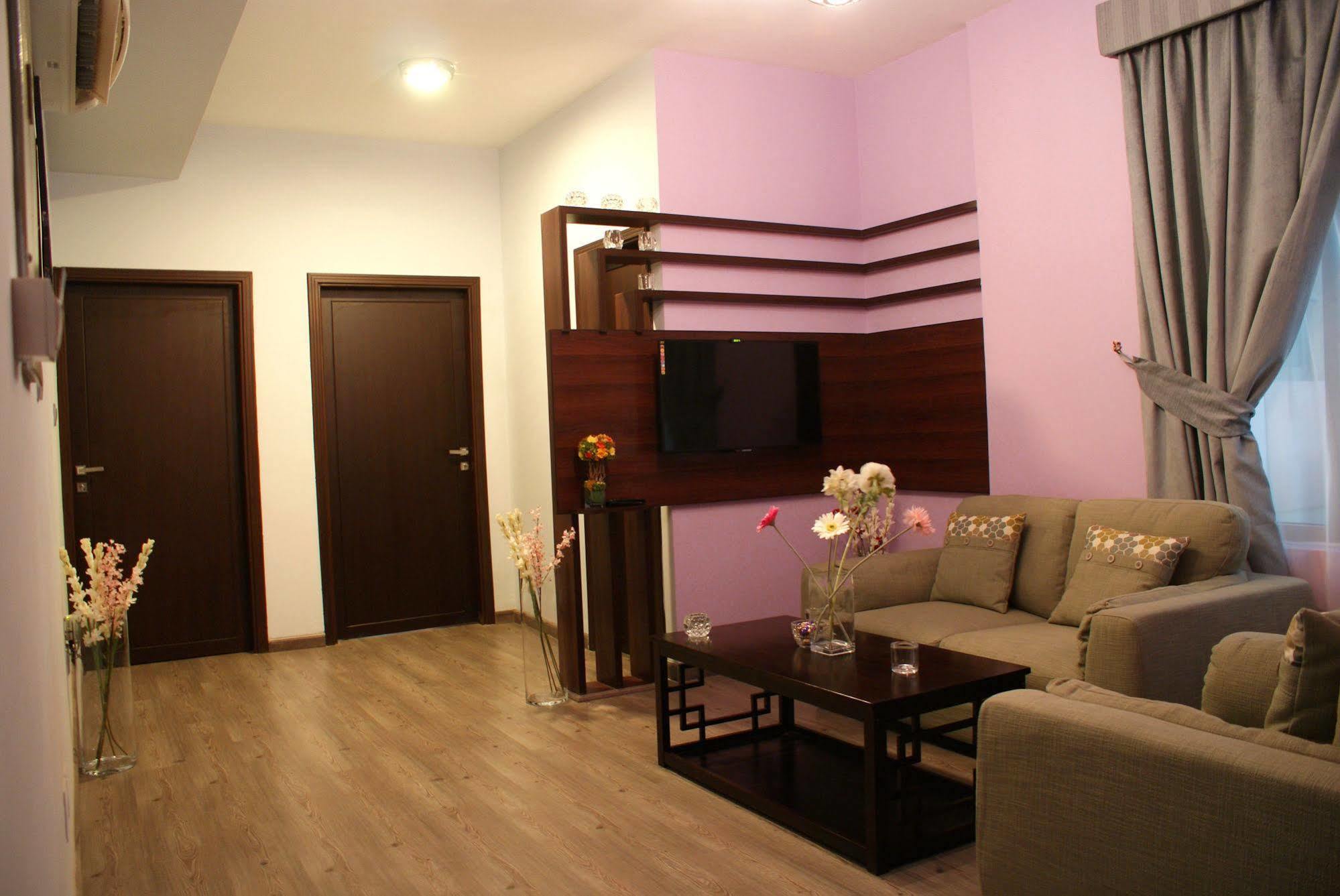 Weekend Hotel & Apartments Mascate Exterior foto