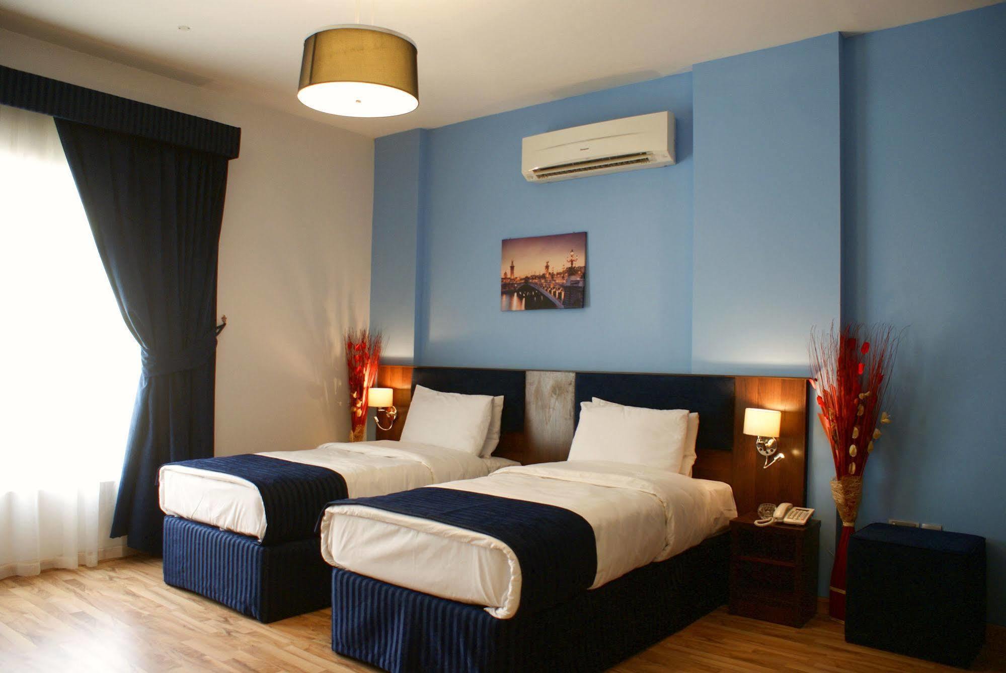 Weekend Hotel & Apartments Mascate Exterior foto