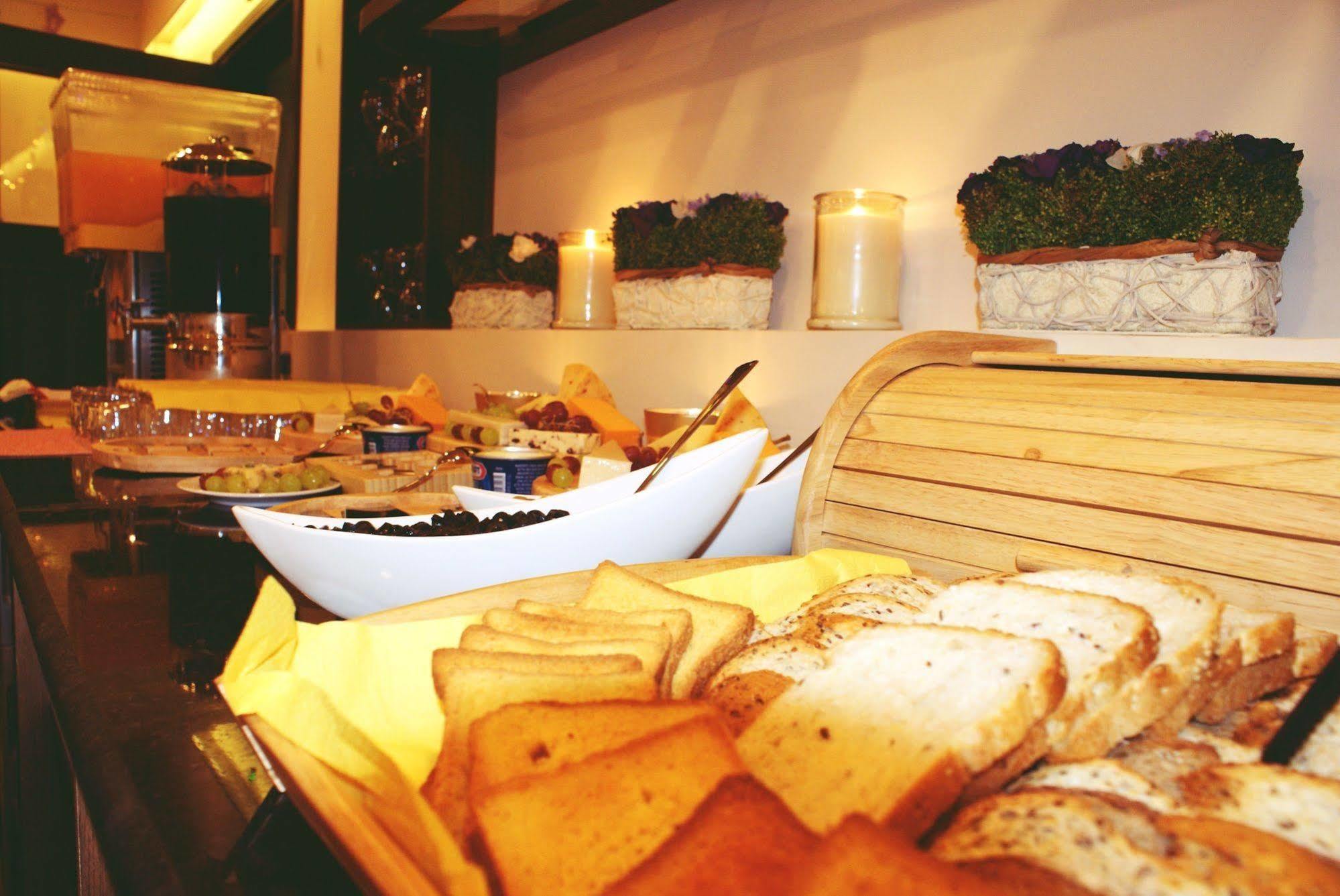 Weekend Hotel & Apartments Mascate Exterior foto